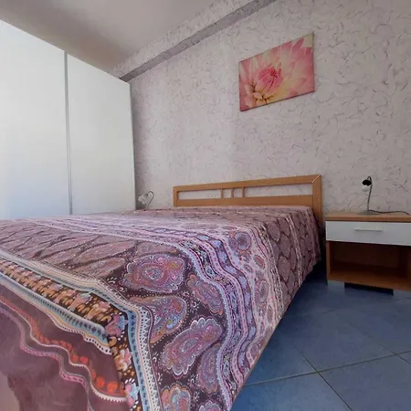 Bilocale Per L'affitto Estivo Torre Pali