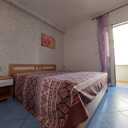 Bilocale Per L'affitto Estivo Dom wakacyjny Torre Pali